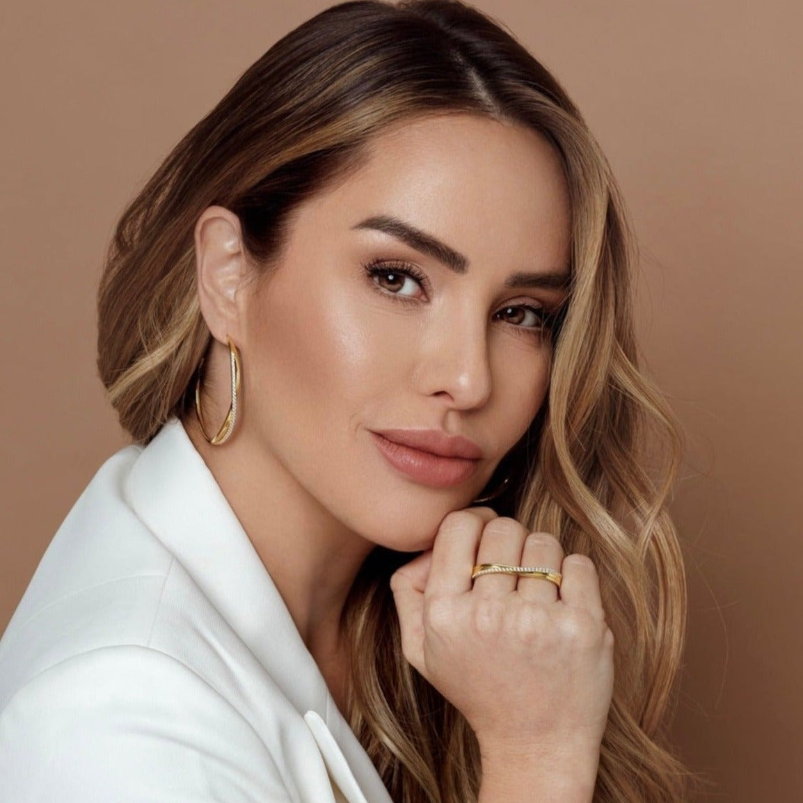 Hera loop earrings - gold plated